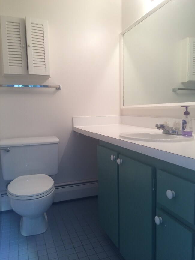 1 Talcott Ridge Rd 1 Talcott Ridge Rd Farmington CT 06032 Apartment