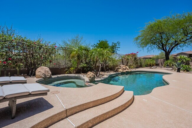 Building Photo - 10835 E Acacia Dr