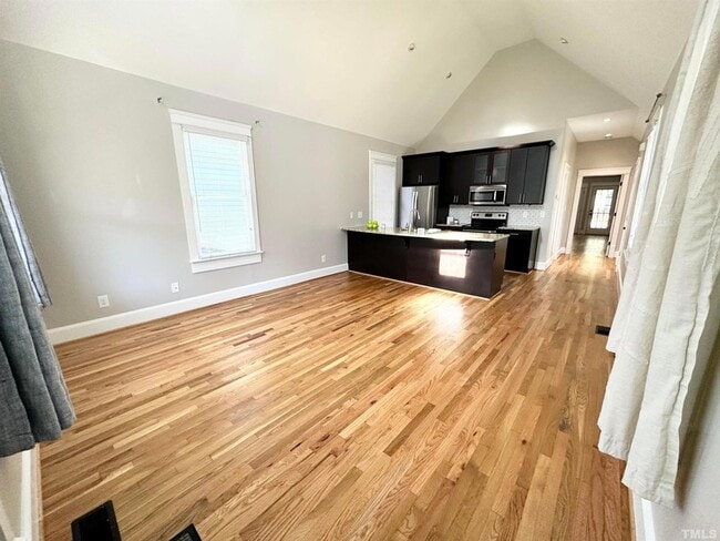 Building Photo - 614 Dorothea Dr