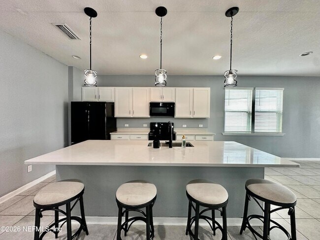 Building Photo - 1443 Tropical Pine Cove