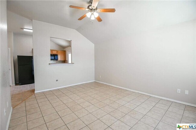 Building Photo - 1102 Leah Dr