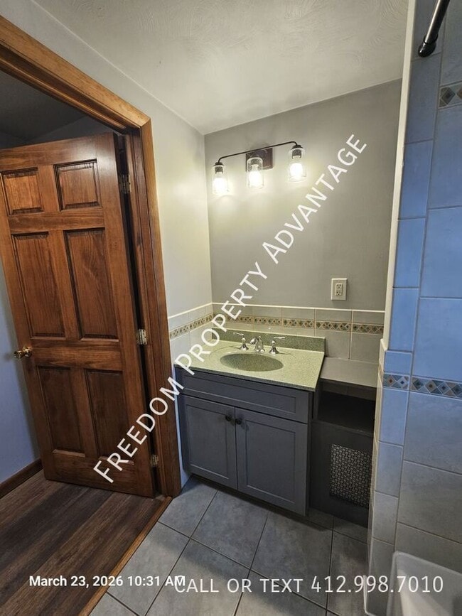 Building Photo - 1920 Idaho St