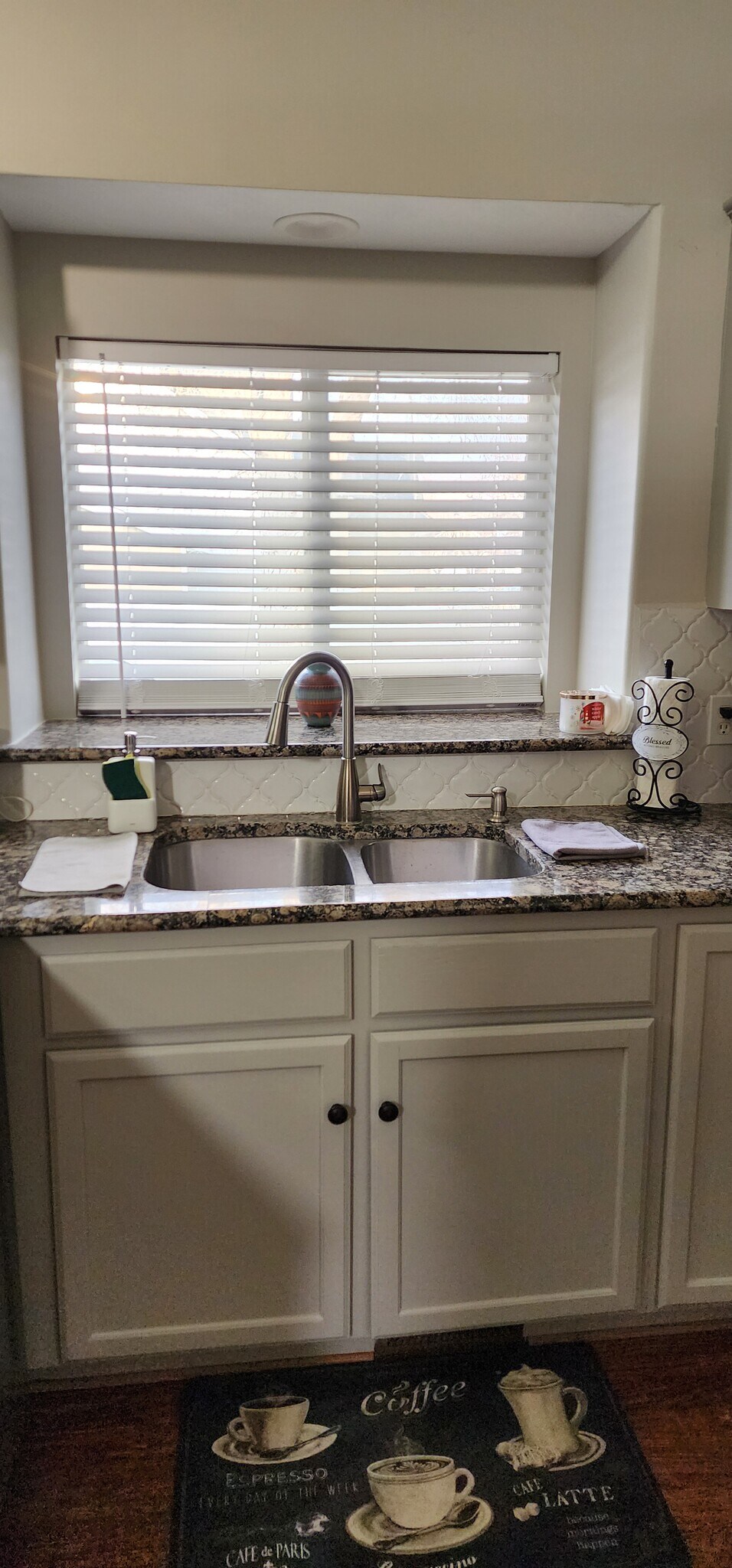 Building Photo - 1160 N Colonel Rd