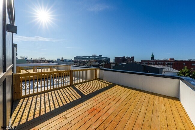 Building Photo - 108 Fleming Ave