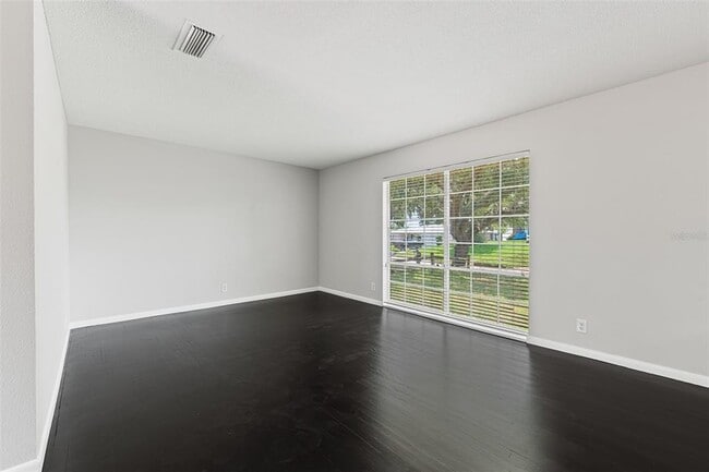 Building Photo - 47 Kathy Dr