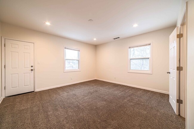 Building Photo - 17596 Santa Rosa Dr