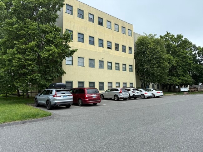 Building Photo - 127 Judd Square