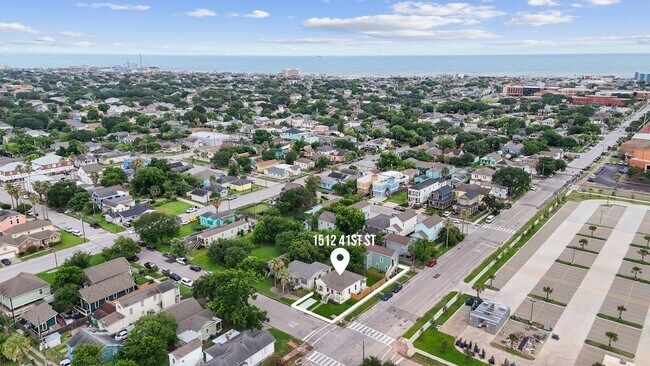 Building Photo - 4027 Ave N Ursuline St