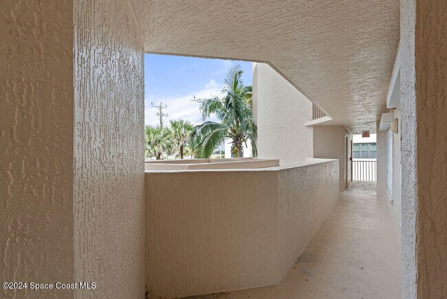 Building Photo - 1755 N Hwy A1A