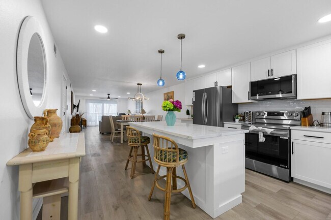 Building Photo - 274 Barlow Ave