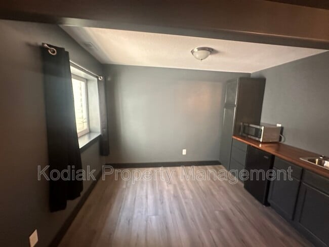 Building Photo - 7555 S 1740 E