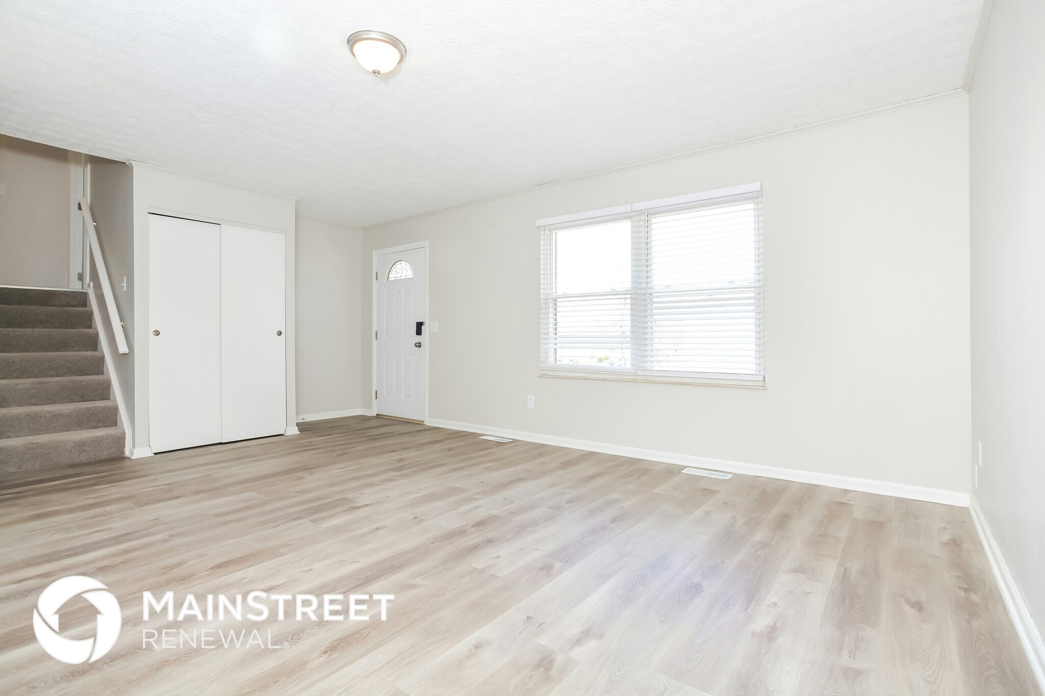 Building Photo - 12097 Hazelhurst Dr