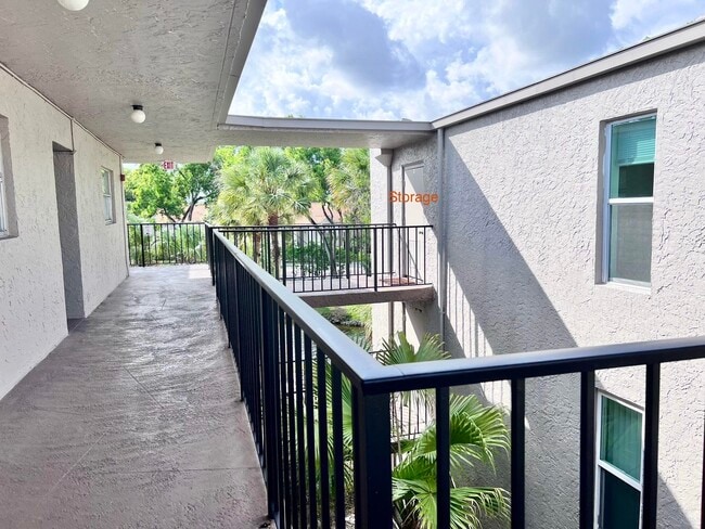 Building Photo - 3100 Riverside Dr