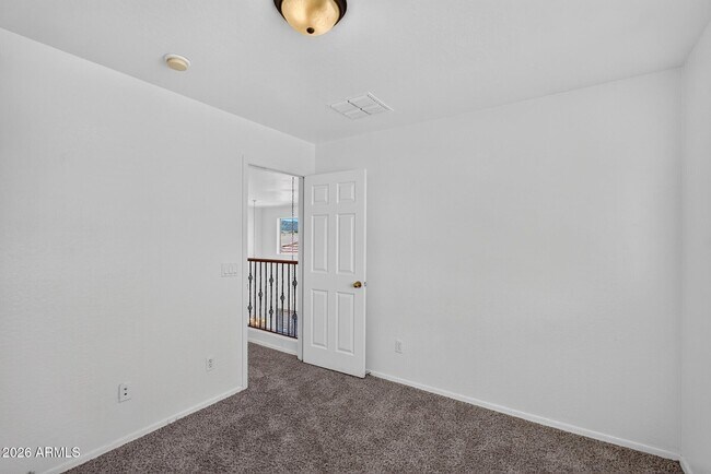 Building Photo - 7823 S 48th Ln