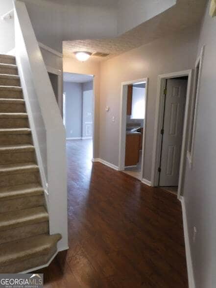 Building Photo - 566 Pond Lillies Rd SE
