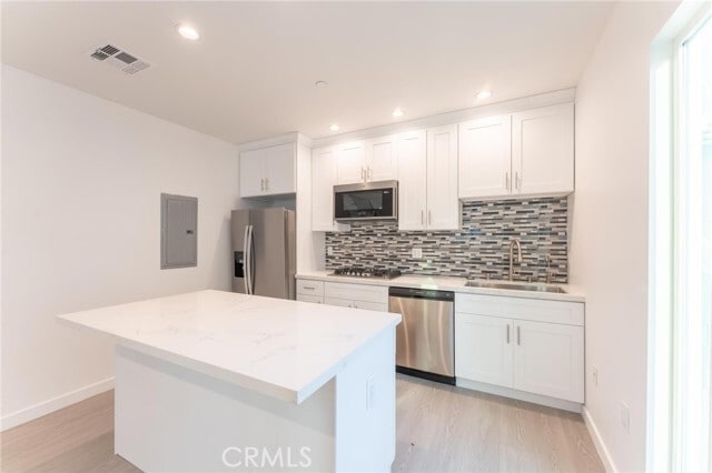 Building Photo - 6845 Haskell Ave