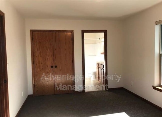 Building Photo - 2092 NW Arthur Pl