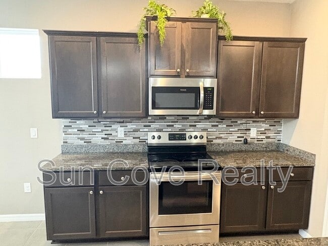 Building Photo - 31818 Tansy Bnd