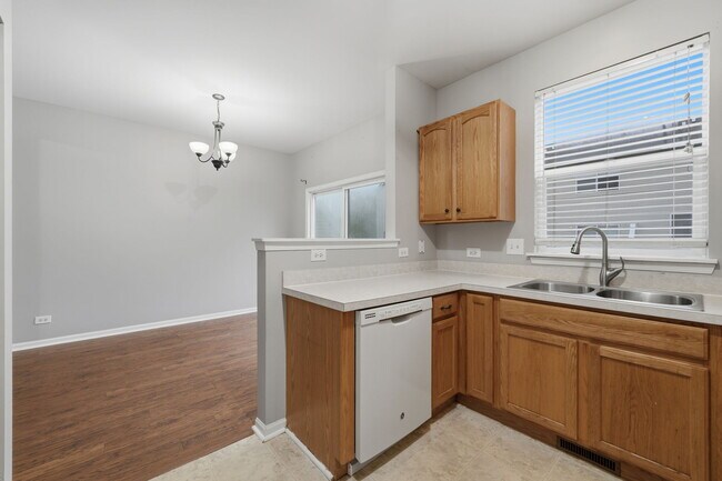Building Photo - 1464 Cambria Dr