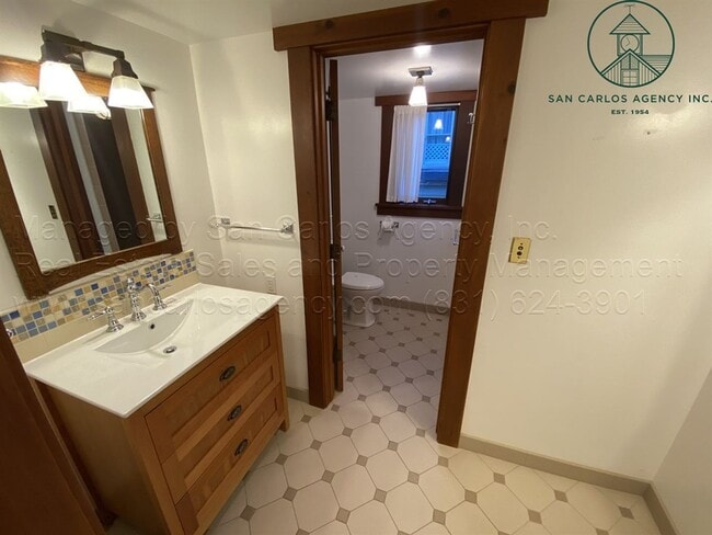 Building Photo - Craftsman-Style Downtown Pacific Grove Home