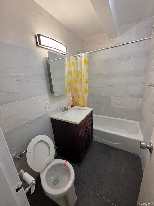 Building Photo - 41-25 Kissena Blvd