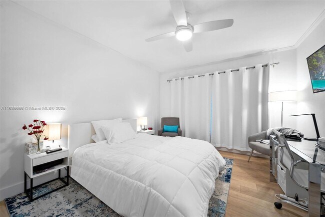 Building Photo - 440 W 62nd St