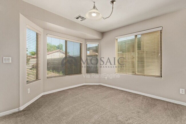 Building Photo - 2242 W Green Tree Dr