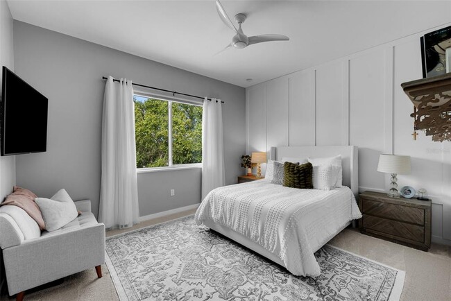 Building Photo - 3624 S Gardenia Ave