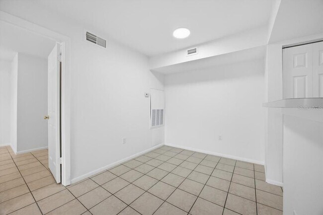 Building Photo - 3028 Parkway Blvd