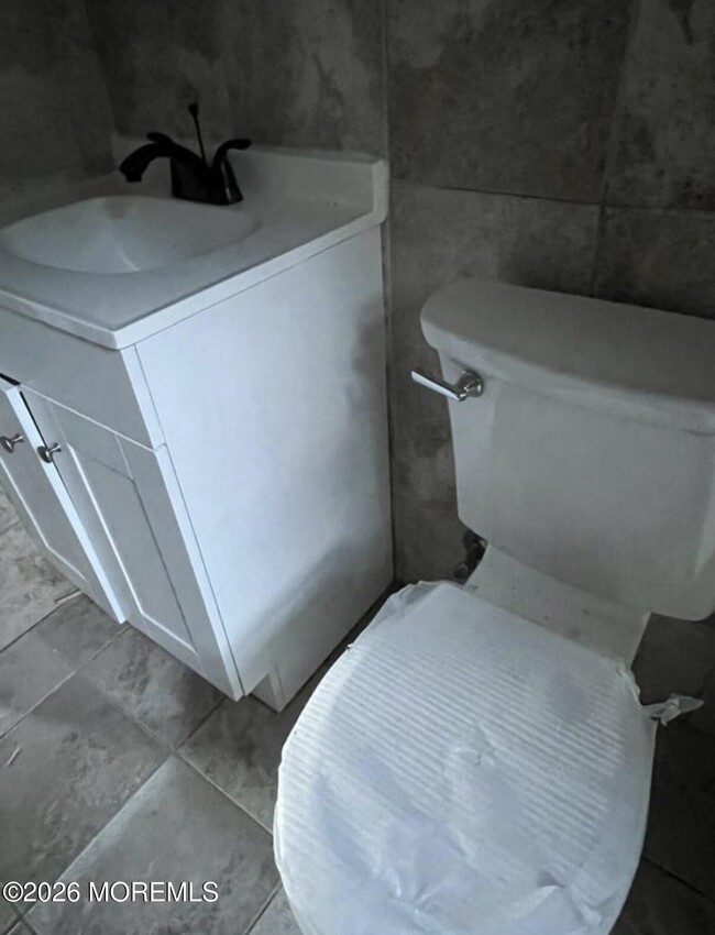 Building Photo - 539 Olive Pl