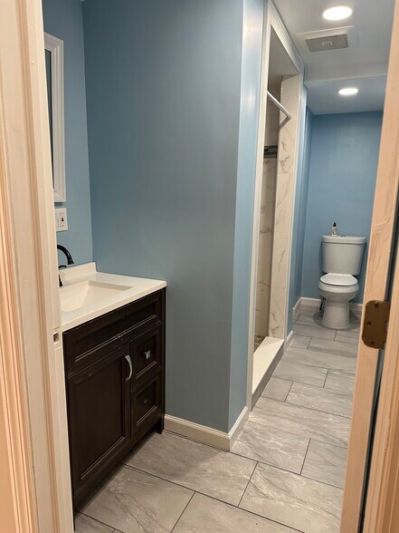 Building Photo - 15 Summer St