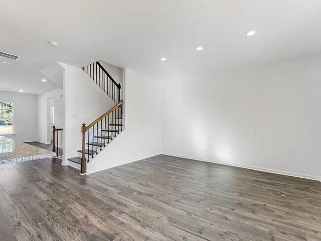 Building Photo - 3271 Durston Ct