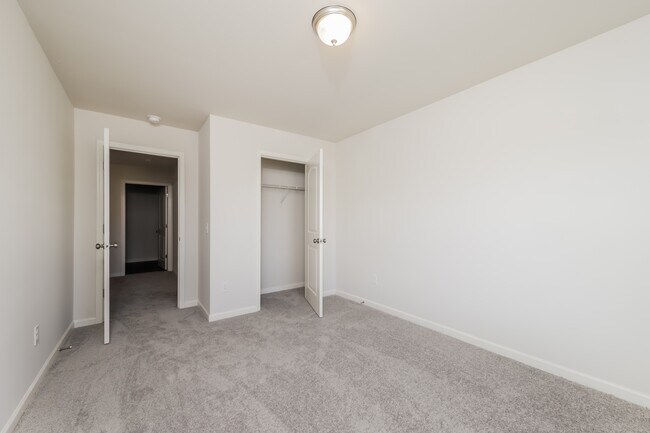 Building Photo - 6386 Century Ln