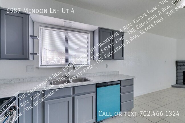 Building Photo - 6987 Mendon Ln