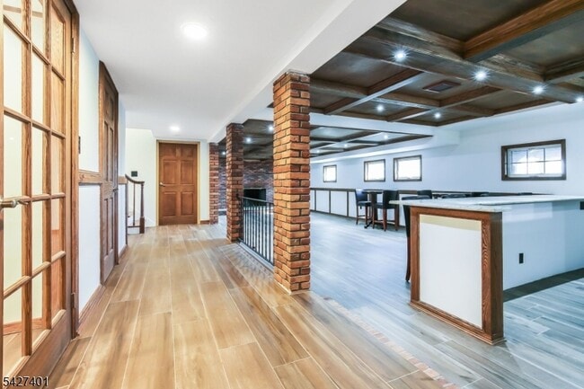 Building Photo - 1008 Mary Allen Ln