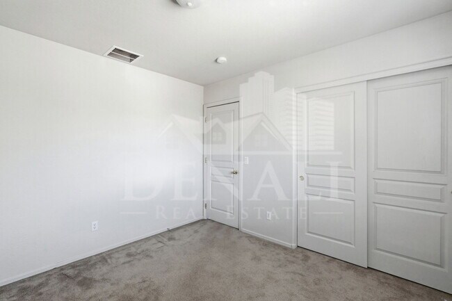 Building Photo - 21939 W Cocopah St