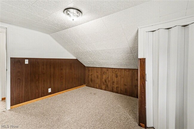 Building Photo - 5425 Ohio St