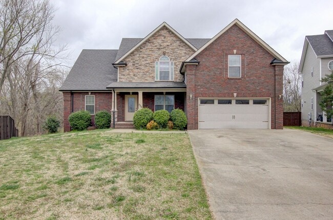 Building Photo - Executive Home on Cul de sac off exit 8.  Hurry.