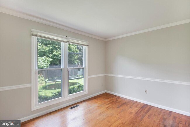 Building Photo - 13920 Wagon Way