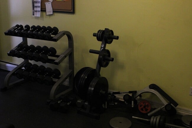 Building Photo - Available NOW! Updated 1 Bedroom 1 Bath Condo for Rent in Jefferson Park