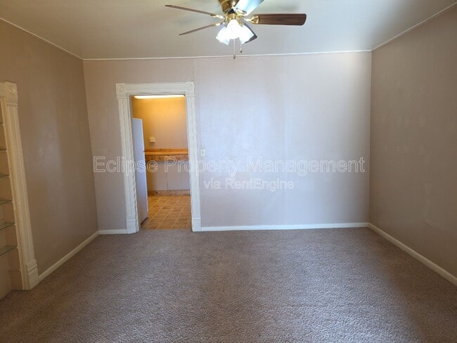 Building Photo - 721 3rd St