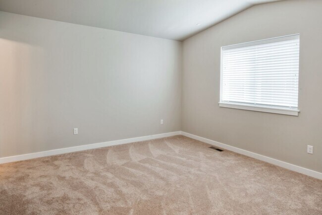 Building Photo - Newly Built 4bd 2.5ba in LSSD