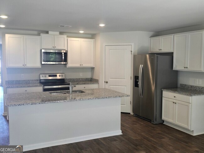 Building Photo - 404 Turpentine Trl