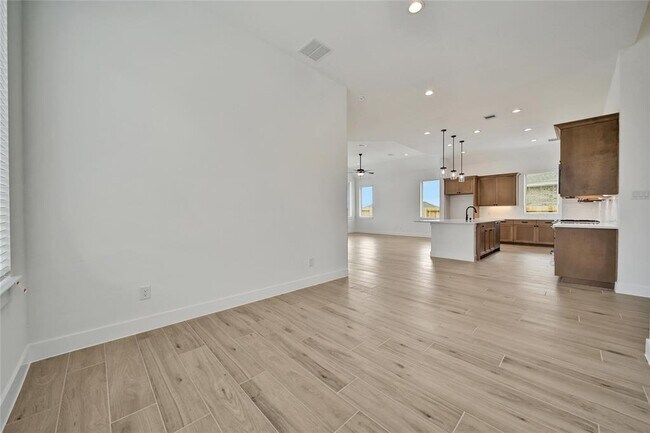 Building Photo - 13107 Wood Leaf Pk