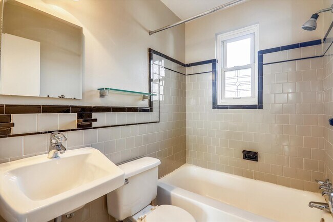 Building Photo - 5834 Jamestown Rd