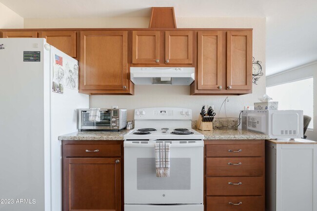 Building Photo - 9625 MOUNTAIN VIEW Rd