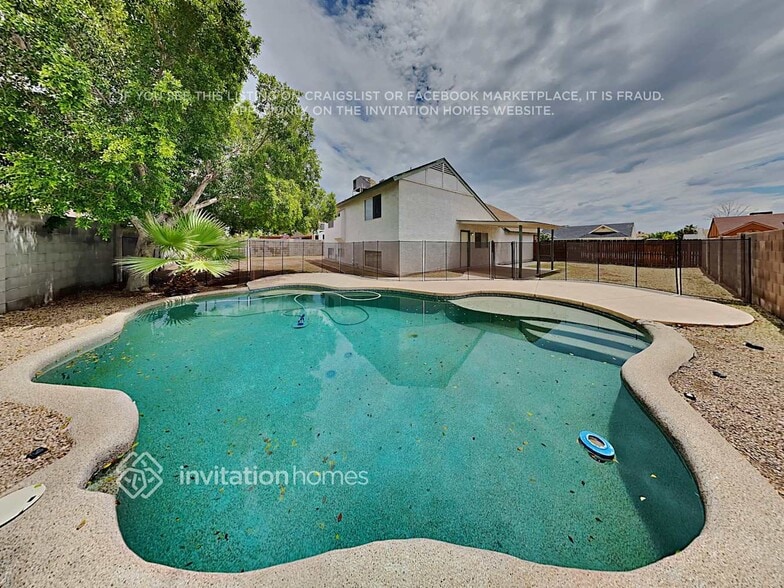 Building Photo - 6748 W Cinnabar Ave