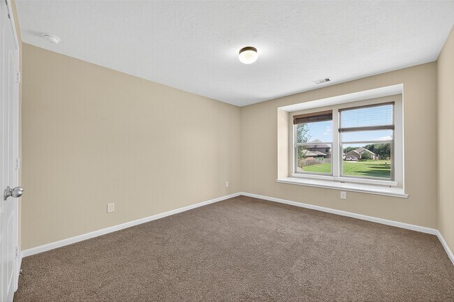 Building Photo - 16506 Lanesborough Dr