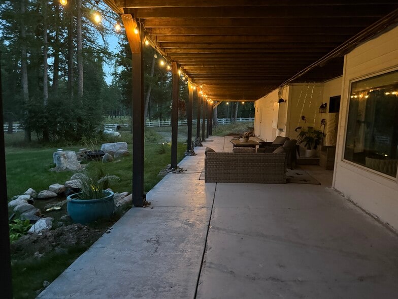 Building Photo - 1215 Glacier Stage Ln