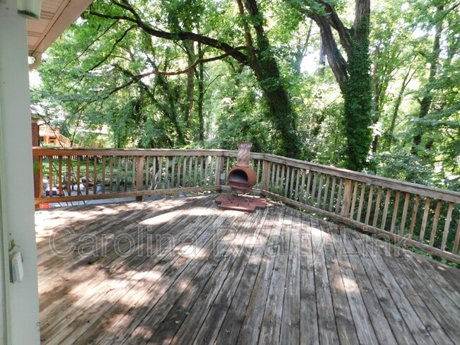 Building Photo - 6300 Candlewood Dr